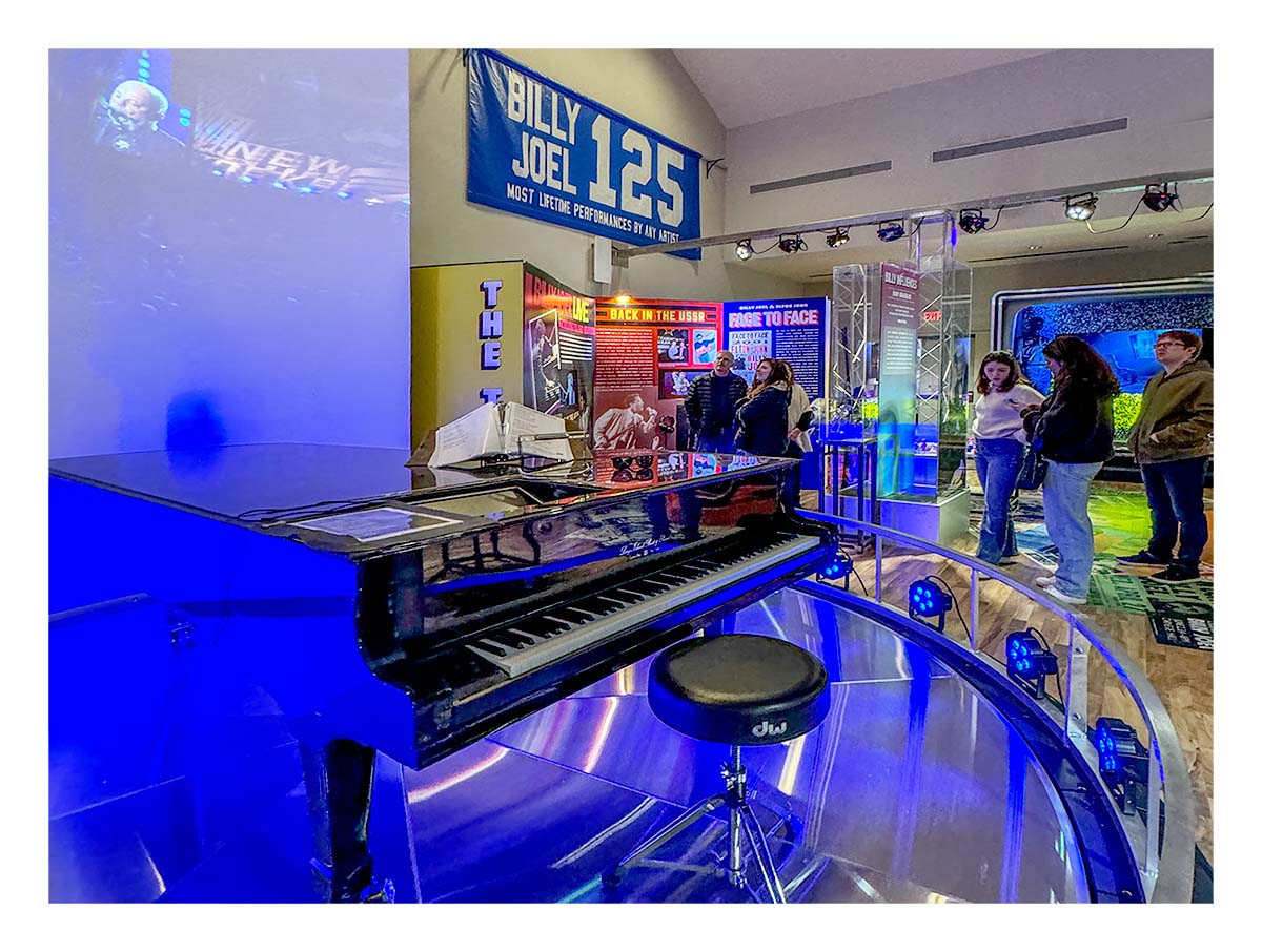 LI MUSIC HoF